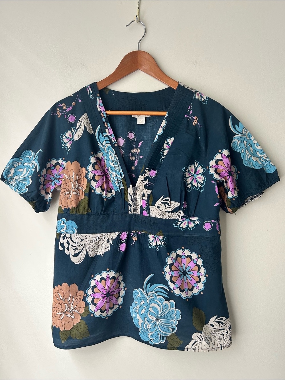 Navy Floral V-Neck Short Sleeve Blouse